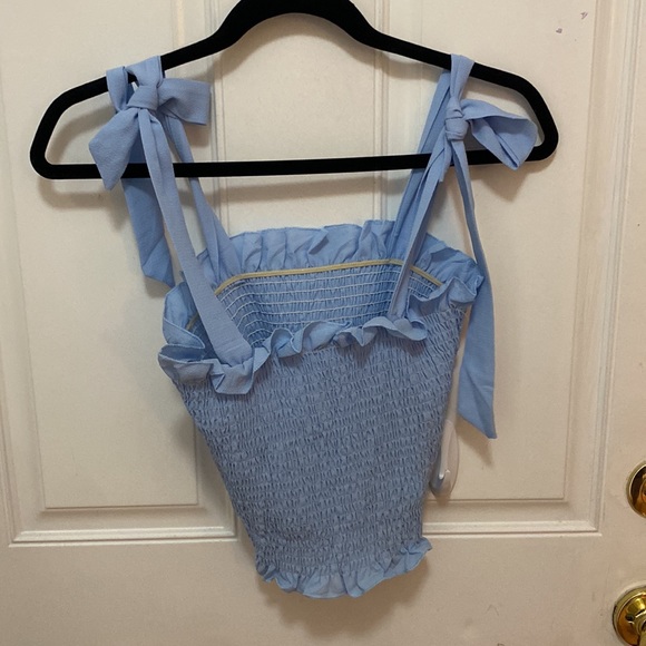 Baby blue crop top - Picture 2 of 3